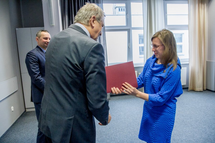 Stypendia ministra za wybitne osiągnięcia w roku akademickim 2015-2016 wręczone 25