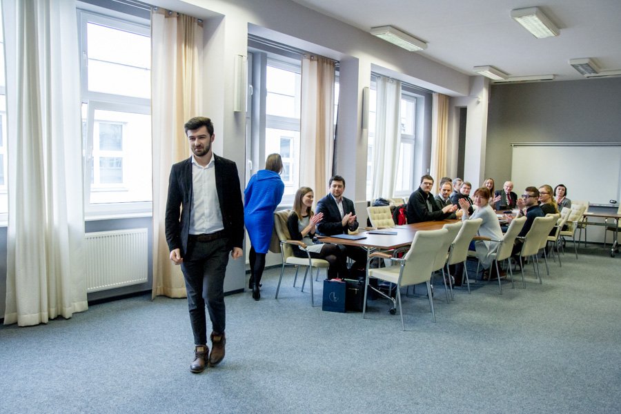 Stypendia ministra za wybitne osiągnięcia w roku akademickim 2015-2016 wręczone 28