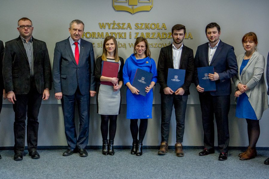 Stypendia ministra za wybitne osiągnięcia w roku akademickim 2015-2016 wręczone 34